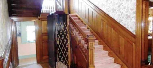 Elegant 2 Bedroom Suite in Historic Zippo Mansion in Bradford