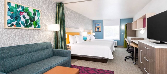 Escape The Hustle and Bustle | 2 Queen Beds | Free Breakfast and Parking in Roswell
