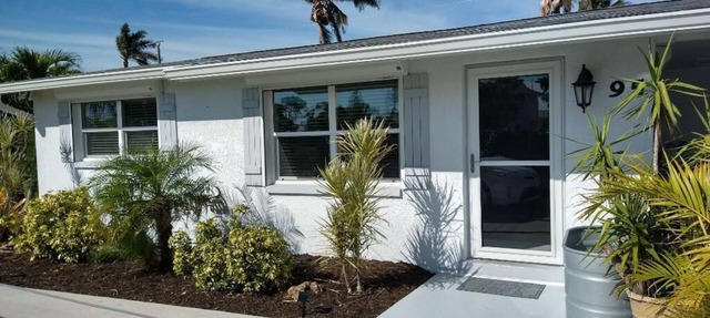 Escape to this Beautiful Home in Sunny South West Florida in Bonita Springs