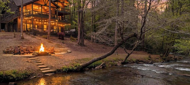 Fall Riverfront Cabin in Blue Ridge, GA in Cherry Log
