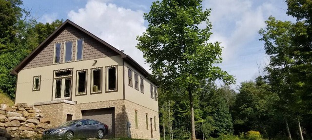 Gorgeous Mountain Home 1 Min from Lake in Confluence