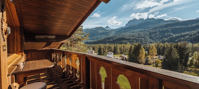 Gorgeous penthouse with mountain view in Cortina d'Ampezzo