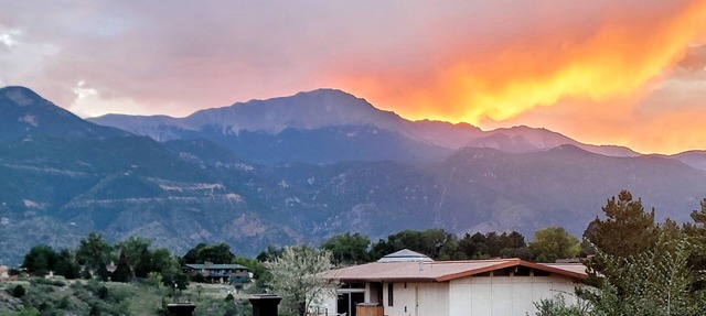 Grandview Mesa - Amazing Mountain Views! in Colorado Springs