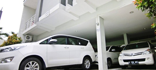 Great location, 10 minutes Tunjungan Plaza in Surabaya