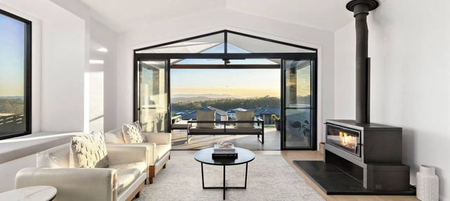 Hilltop Haven in Greta