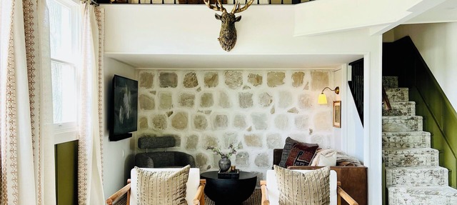 HOOTING HAUS - HOT TUB - FIRE PIT - CABIN RETREAT in Port Matilda