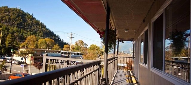 Horseshoe Bay Motel in West Vancouver