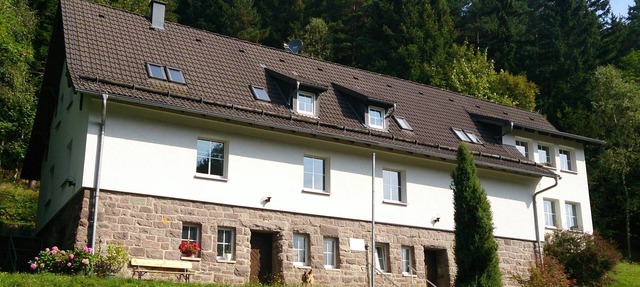 House Lütsche - right on the lake in the Thuringian Forest in Frankenhain