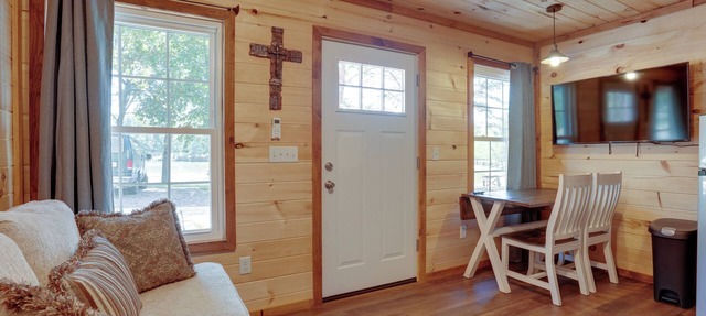 Lakeside Cabin w/Kayaks: Near Cloudland Canyon! in Trenton