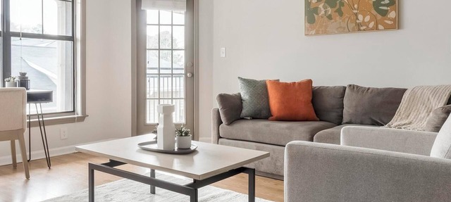 Landing | Beautiful 2BD, Gym, Pool in Buckhead