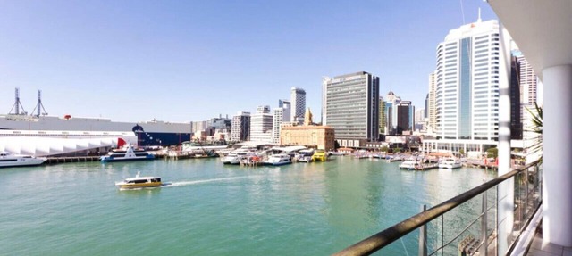 Large Waterfront Deck & Harbour Views on the Wharf in Auckland