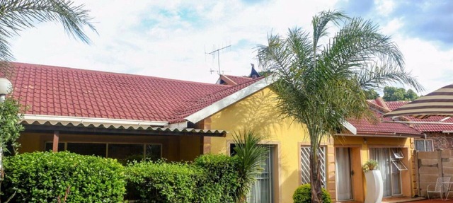 Lecawi Guest House is an exclusive establishment with well comfortable rooms in Centurion