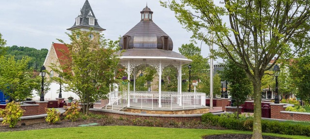 Ligonier Cozy and Comfortable In-town Location in Ligonier
