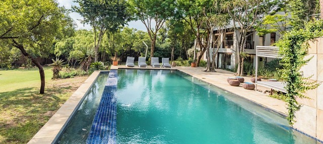 Luxurious Hideaway Villa (4 Bedroom | Fast Wifi | Secure Suburb) in Midrand