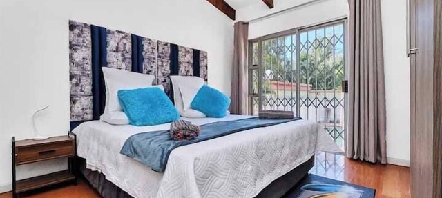 Luxurious Oasis home in Sandton with inverter in Sandton