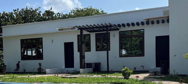 Luxury 1-Bedroom Escape – Steps from Kilifi Beach w/private pool & Coastal Charm in Kilifi