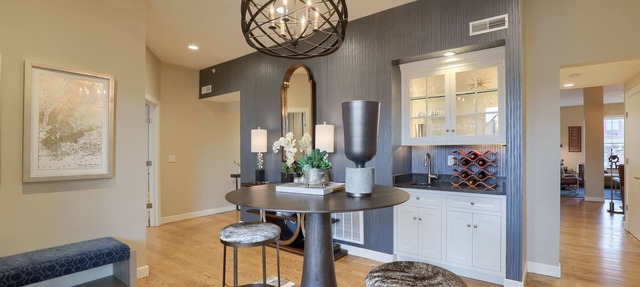 Luxury Lancaster Downtown Condo - 3 blocks from Central Market! in Lancaster