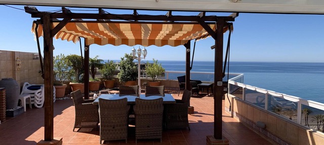 LUXURY OCEAN VIEW 3 BEDROOM PENTHOUSE APARTMENT WITH LARGE SOUTH FACING TERRACE in Torrox Costa