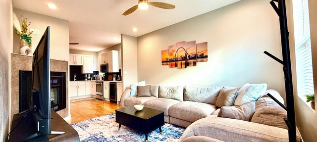 Luxury & Views That Sleeps 11 - In The Heart of all things St Louis in St. Louis