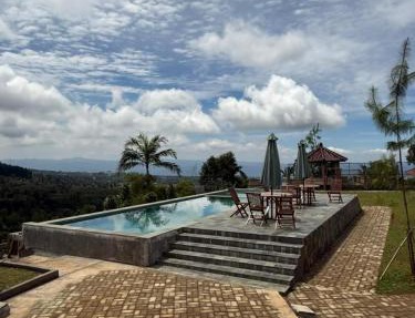 Luxury Villa Arsa Private Pool and Karaoke in Perbawati