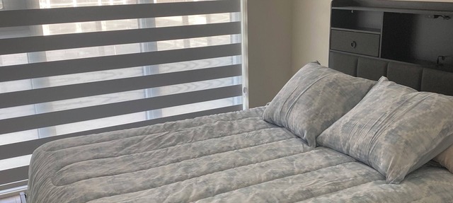 🛏️ Modern 📸 Bright, Private Room with Ensuite – 2 Min Walk to Vaughan Mills! in Vaughan