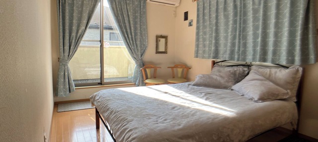 Near Disneyland, Tokyo, Beach, Narita Airport and Makuhari Messe.Sunny Big House in Narashino