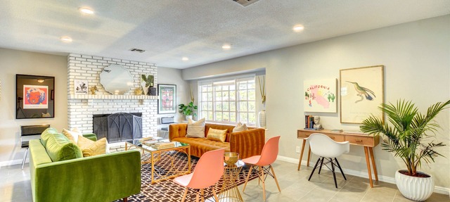 NEW! MID CENTURY LUXURY- AWARD WINNER- GAME ROOM/POOL 1ml to STRIP VIRTUAL TOUR in Las Vegas