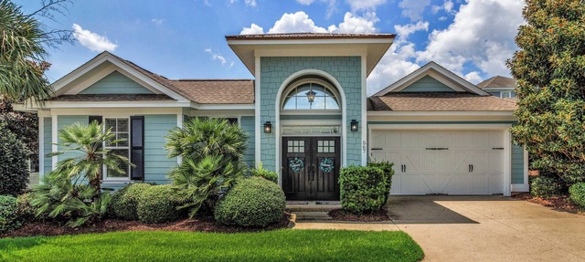 North Beach Resort private cottage-walk to ocean, hot tubs, resort pools, gym! in North Myrtle Beach
