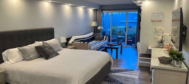 Ocean Oasis ★ Quiet ★ Oceanside ★ Kitchenette in Nanoose Bay