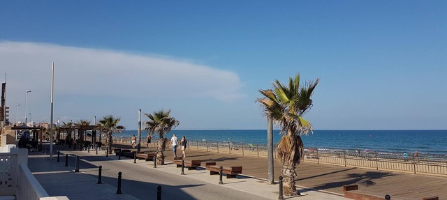 OCEANFRONT. THE KILL BEACH. TORREVIEJA. SPAIN https:/maps. app goo gl/bRkDJ7xLb in La Mata