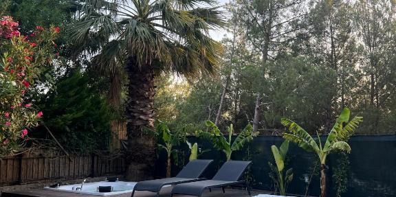 Oludeniz Luxury Villa with Jacuzzi, Common Pool