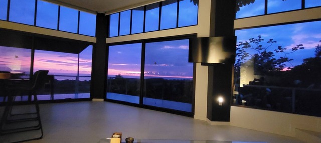 Panoramic Ocean Views! 5 Minutes to Dominical. Private Pool with Huge Sun Deck. in Hatillo-Dominical