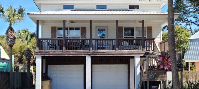 Peaceful House on South Island with Bikes- discounts on weekly summer stays! in Tybee Island