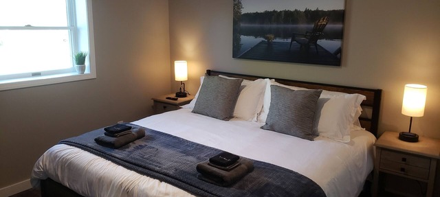 Recently renovated end-unit apartment in the heart of the Finger Lakes in Burdett