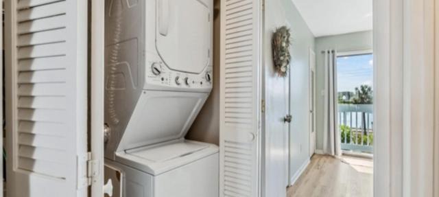 Rest Ashored - less than a block to beach access and everything you need for a lovely beach vacation, condo in Carolina Beach