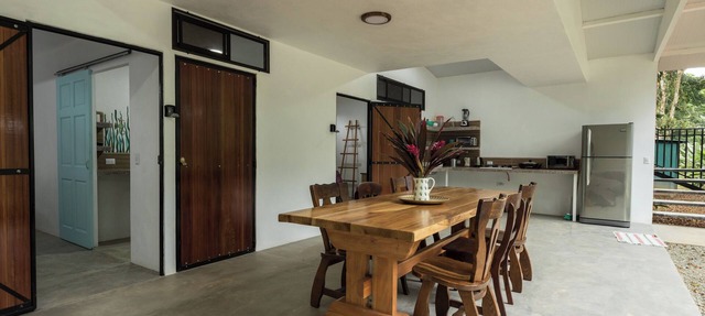 Spacious 3BR Villa Just 5 Min Walk to the Beach | Master Suite & Saltwater Pool in Puerto Viejo de Talamanca