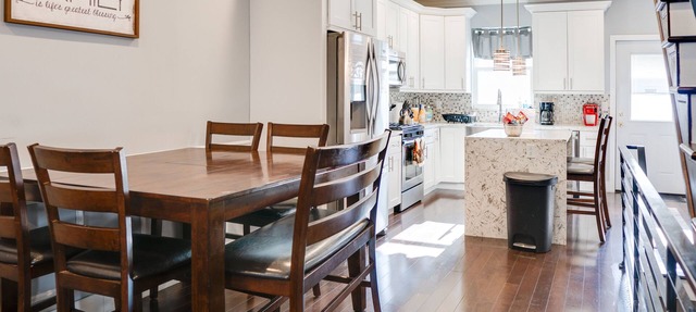 Spacious 4BD/3Bath, HUGE Rooftop deck and patio. Amazing Views! in Philadelphia