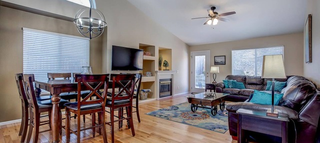 Spacious 6 Bdr Family Home near Park & Recreation Center in Colorado Springs