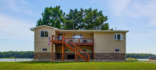 Spacious Home w/Deck & Mississippi River Views in Grafton