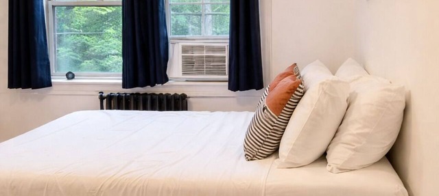 Studio Downtown+HighFalls+Kitchen+TV+Unity Pet. in Rochester