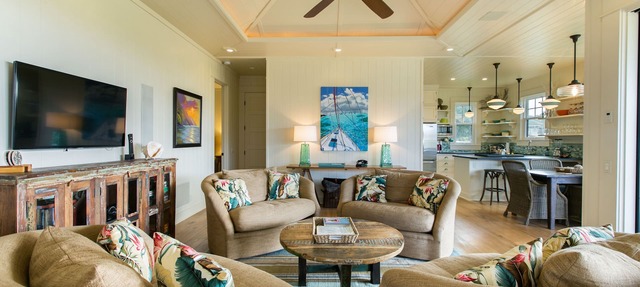 Stunning 2 Bedroom Luxury Cottage 300 feet from Poipu Beach Park in Koloa