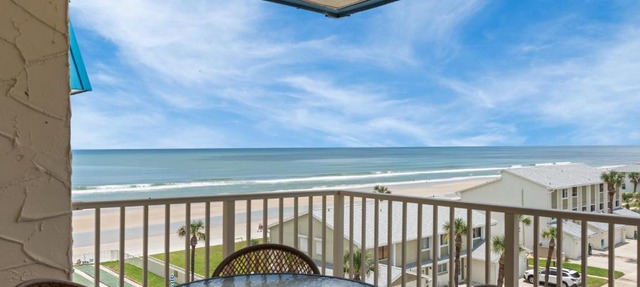 Stunning 2bd 2ba Condo - Ocean Front Complex in New Smyrna Beach in New Smyrna Beach