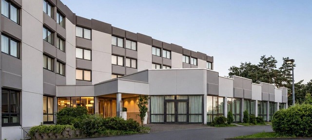Sunday Hotel Kelsterbach Junior Suite in Kelsterbach