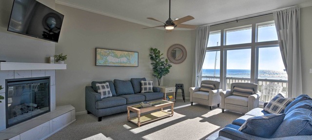 Terramar Beach & Pool Access: West Galveston Home! in Galveston