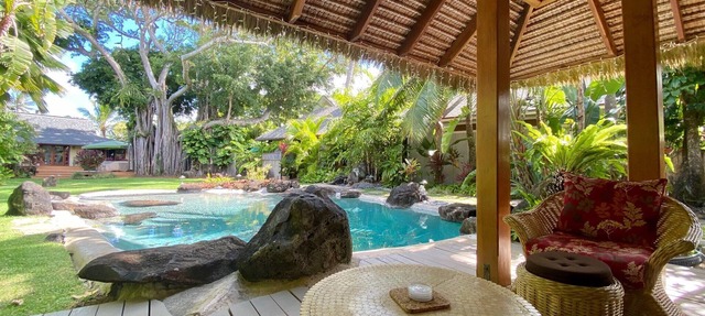 THANKSGIVING Avail. Resort-like, 200 m to Lanikai Beach, Private Pool, AC, WiFi in Kailua