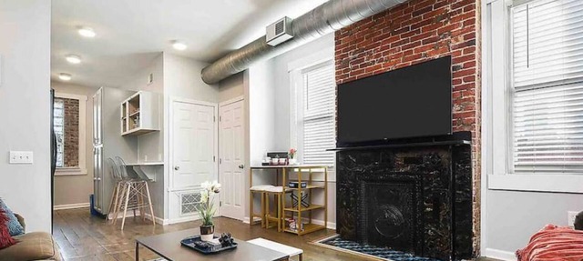 Three Private Units, Near Stadiums, Free Parking in Pittsburgh