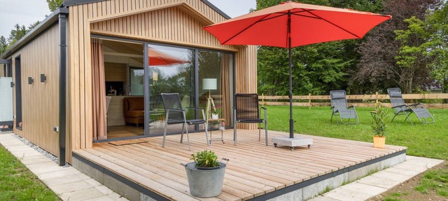 Tiny Home "Auszeit" with Mountain View, Wi-Fi, and Air Conditioning in Scheidegg