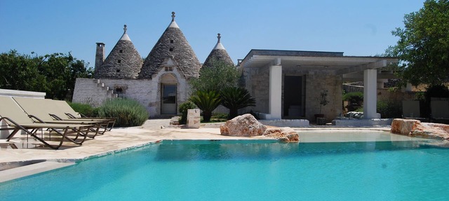 Trullo, Infinity Pool & Stunning Views/Explore Puglia’s Itria Valley & Beaches in Ostuni