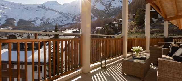 Victoria’s Home - duplex penthouse with stunning mountain views in Saas-Fee