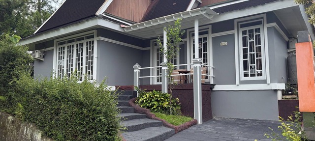 Villa No.M3-23 Three bedrooms garden view in Puncak